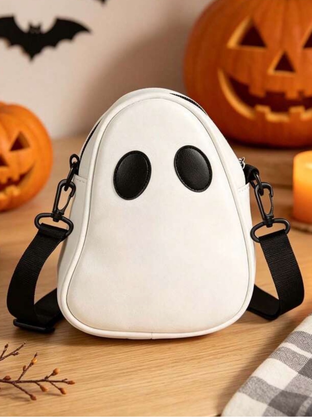 Festive Ghost Faux Leather Bag NEW 🏷️